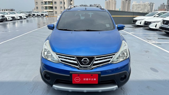 NEW LIVINA 照片 2