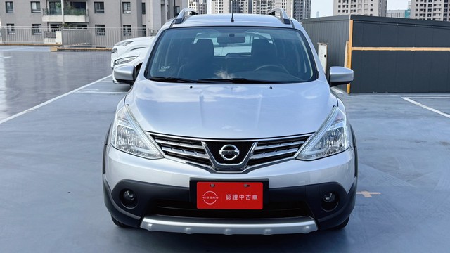 NEW LIVINA 照片 2
