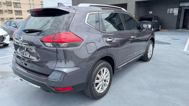 X-TRAIL 照片 3