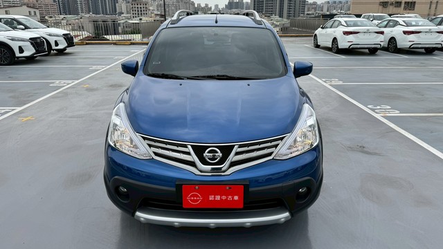 NEW LIVINA 照片 2