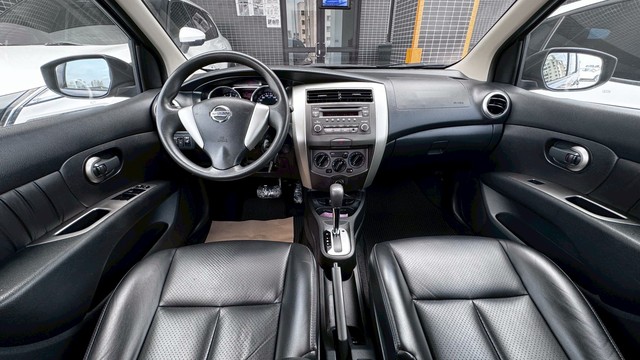 NEW LIVINA 照片 5