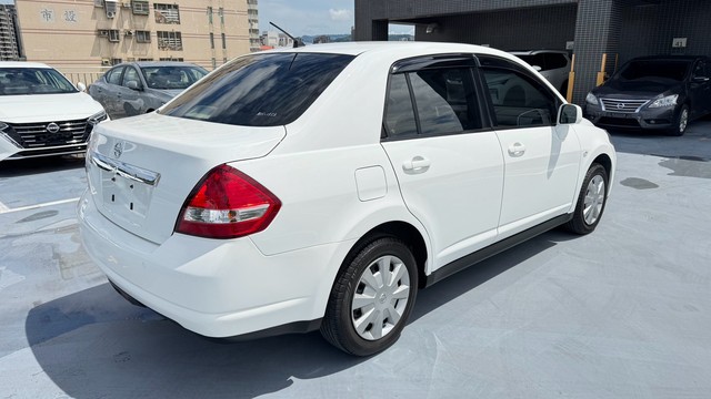 TIIDA 4D 照片 3