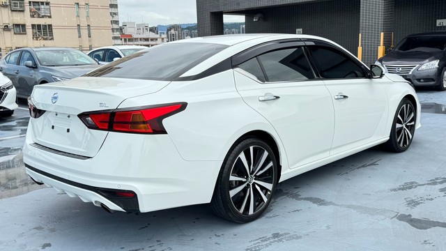 ALTIMA 照片 3